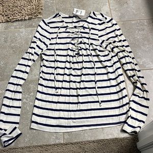 NWT Charlotte Russe long sleeve shirt! Size large, navy/cream